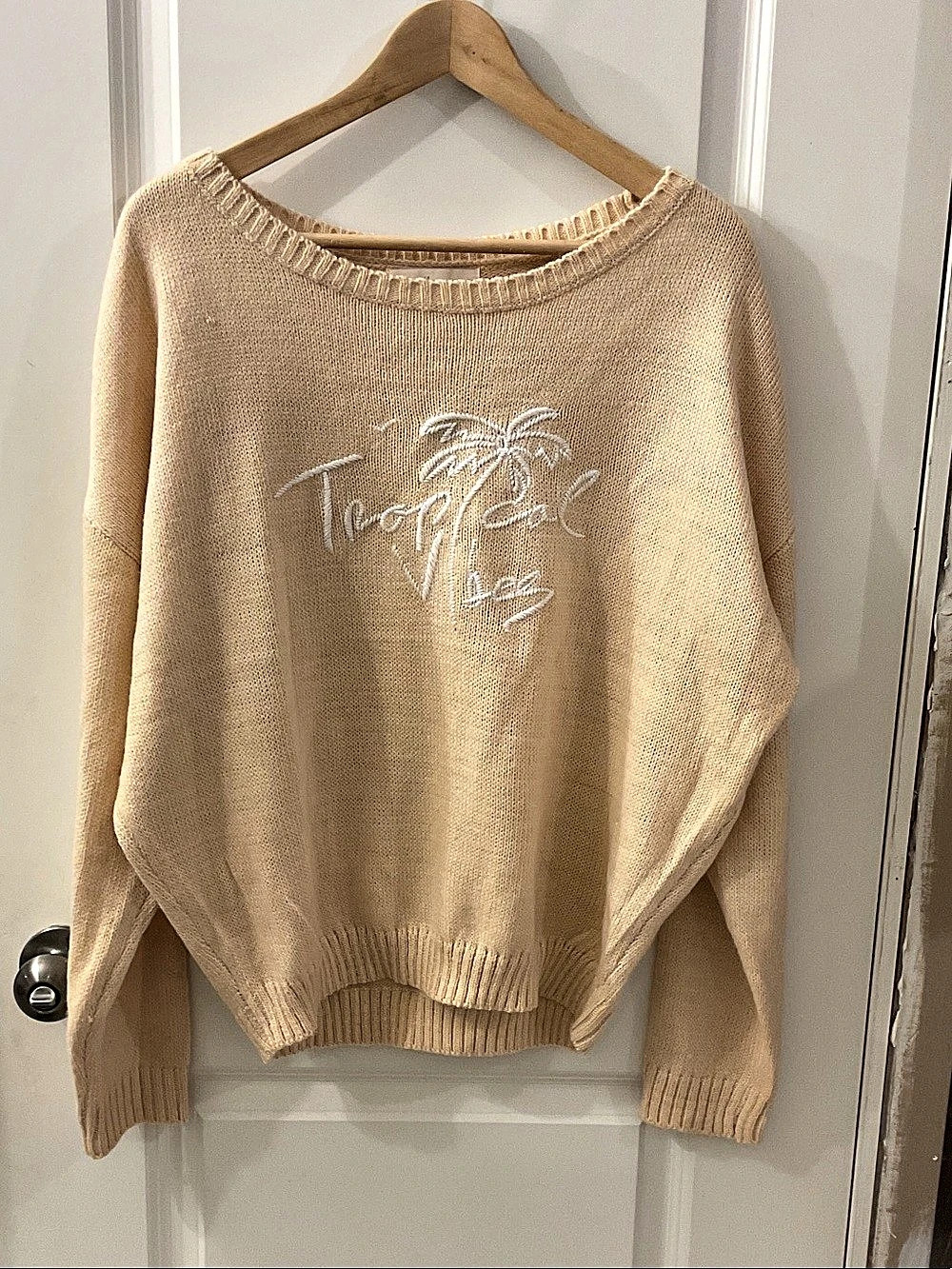 Beachly x Goldfish kiss Tropical Graphic Crewneck Beige Large Like New